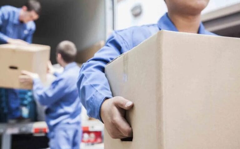 Ce strategii folosesc companiile mari pentru relocări fără probleme